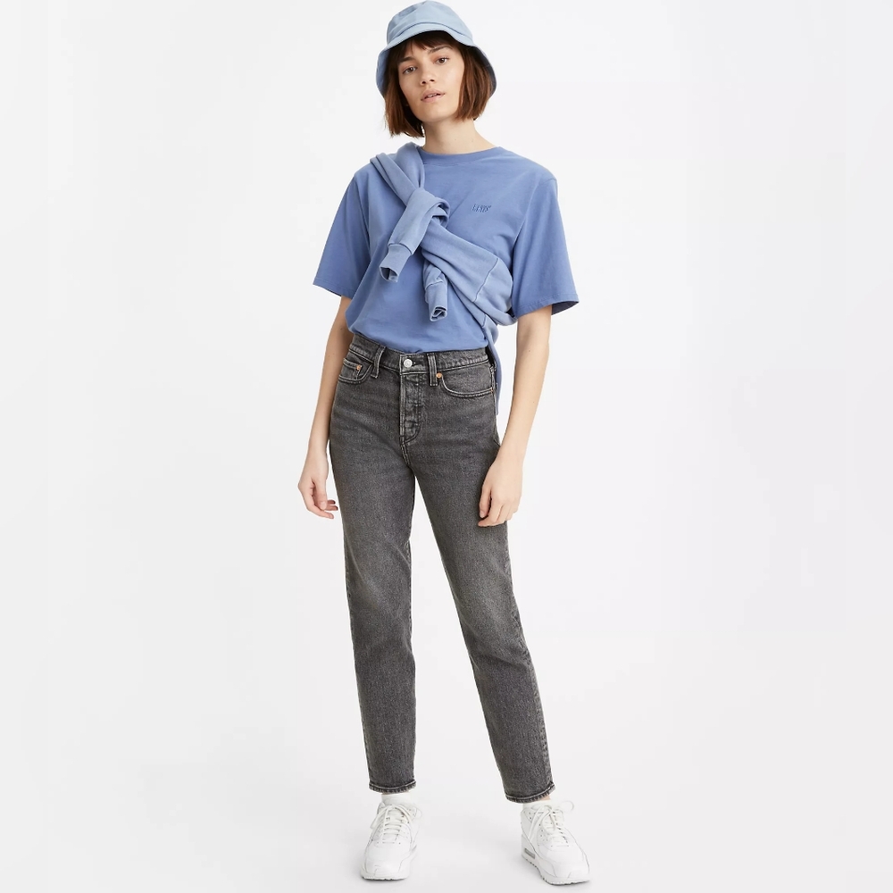 NWOT Levi's 27 Modern Contemporary High Rise Button Fly Wedgie Icon Fit Jeans